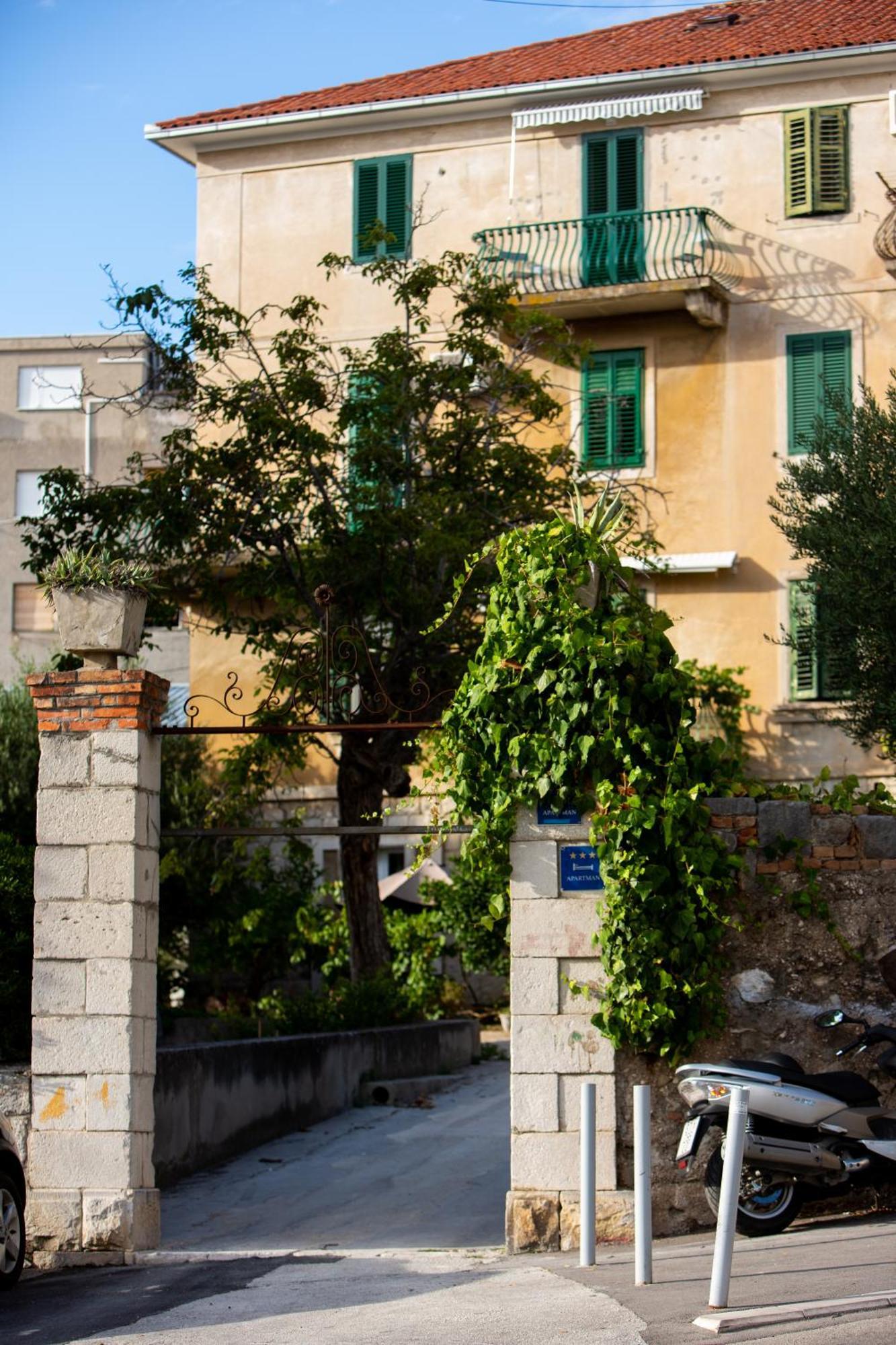 Top Floor Luxury Rooms Σπλιτ Εξωτερικό φωτογραφία